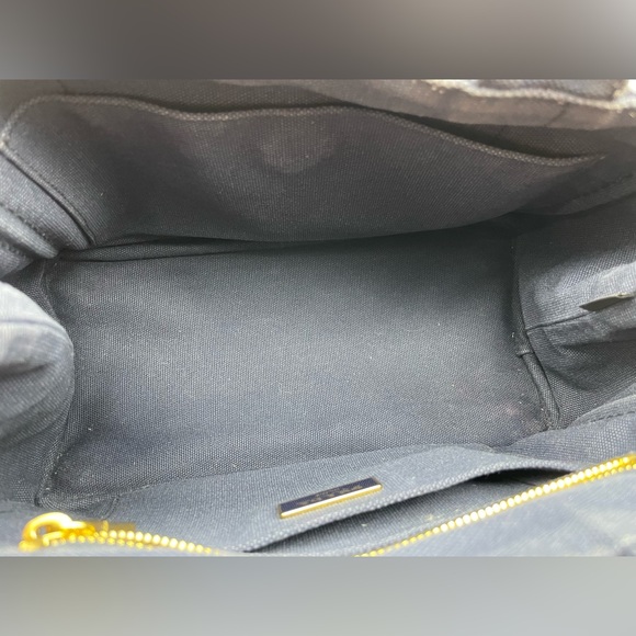 💫Prada💫Canapa💫Bag💫 - Picture 9 of 14